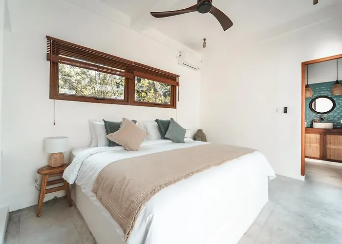 Cosy Corner Villa *